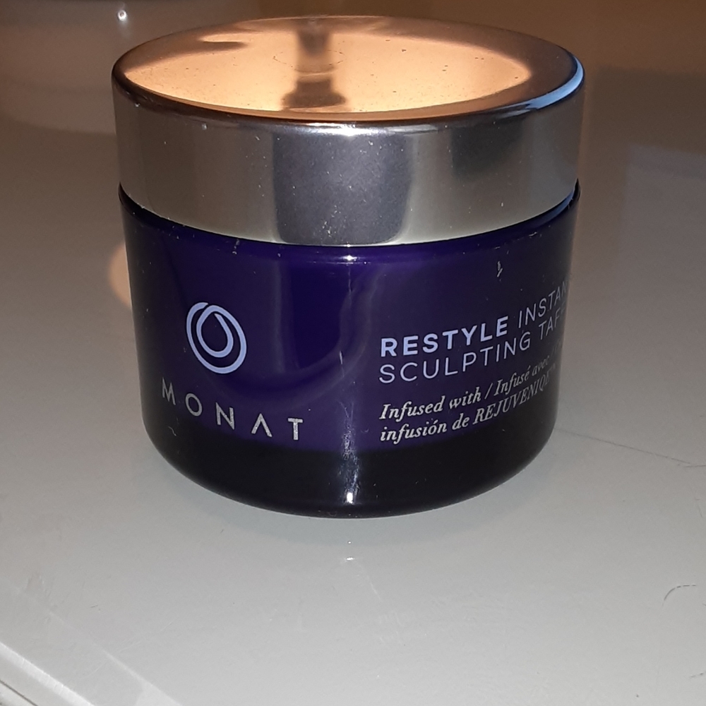 Monat Instant Sculpting Taffy